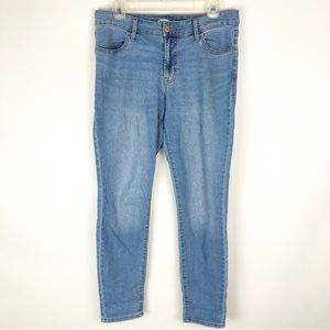 Old Navy Medium Wash Super Skinny Mid Rise